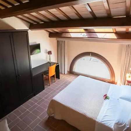 Collina Dei Poeti Otel