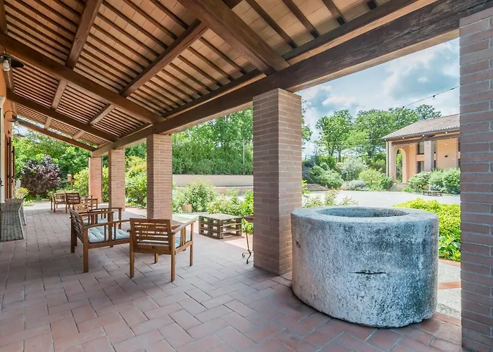 Hotel Collina Dei Poeti SantʼArcangelo di Romagna