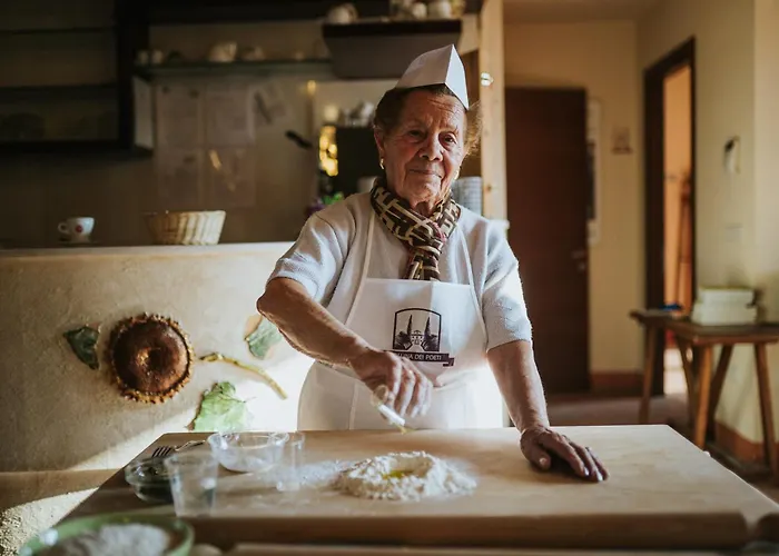 酒店 Collina Dei Poeti 3*